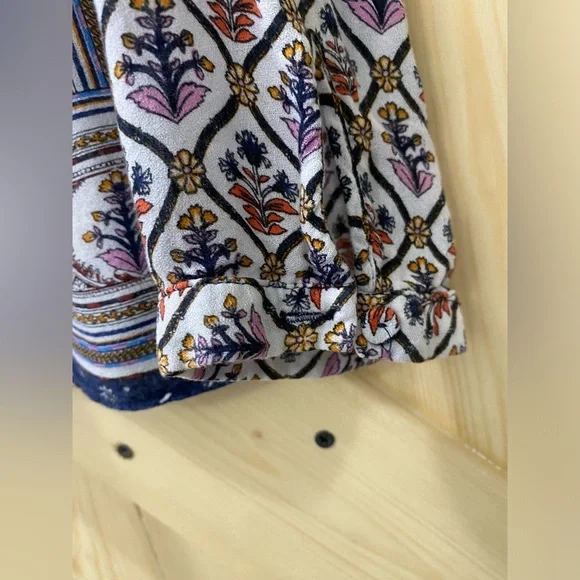 🥰😍Daniel Rainn Boho Country Blue & Purple Colorful Flowing Top - Picture 3 of 12